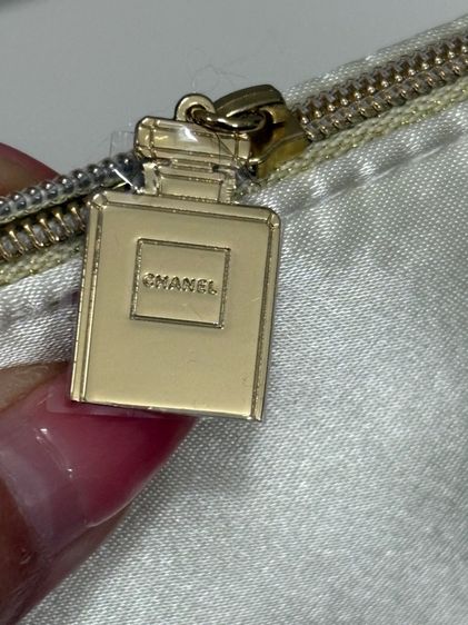 กระเป๋าเครื่องสำอาง Chanel  รูปที่ 3