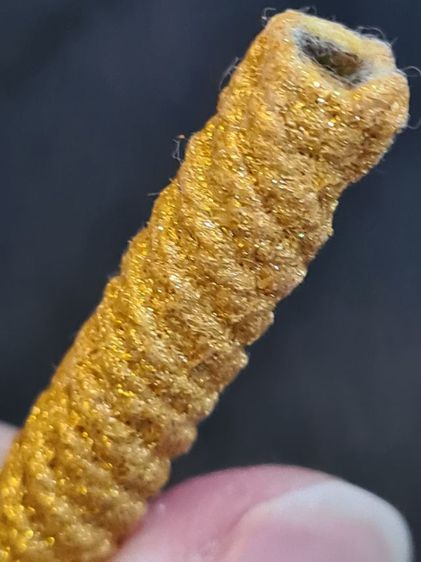 ตะกรุดยันต์พญาไก่เถื่อน ปิดทองคำเปลวทั้งดอก เนื้อทองแดงเถื่อน เด่นทางด้านเมตตาบารมี หลวงพ่อวีระ คณะ 5 วัดพลับ รูปที่ 4