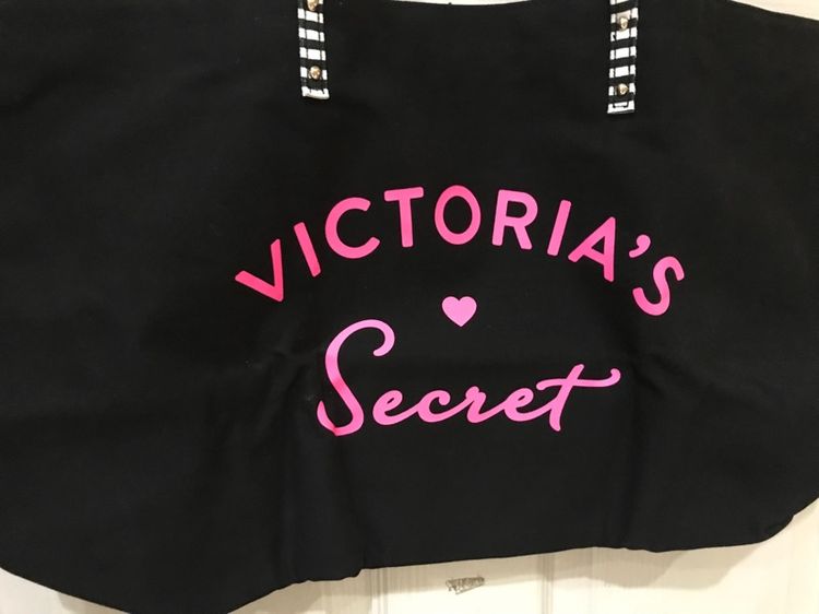 ลดราคา Victoria Secret ของแท้ กระเป๋าผ้า สีดำ ของใหม่เก่าเก็บ รูปที่ 3