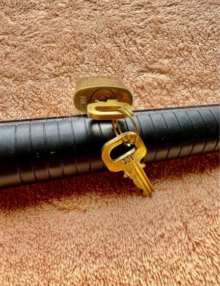 กุญแจ louis vuitton 301พร้อมลูก 2ดอก แท้