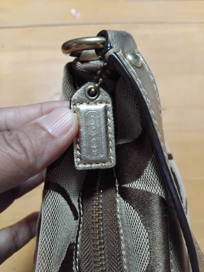ขายกระเป๋าถือ Coach  สีน้ำตาลทอง รูปที่ 7