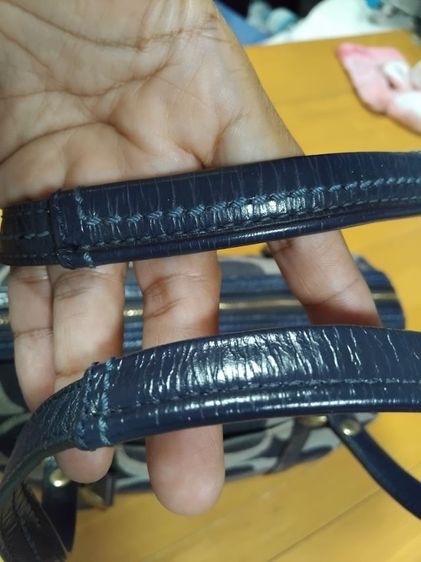 ขายกระเป๋าถือ Coach  สีน้ำเงิน รูปที่ 5