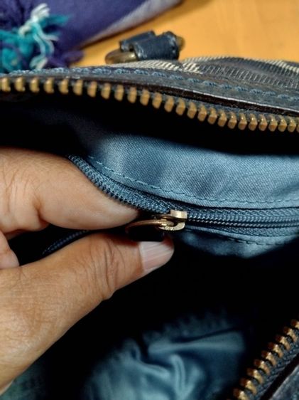 ขายกระเป๋าถือ Coach  สีน้ำเงิน รูปที่ 9