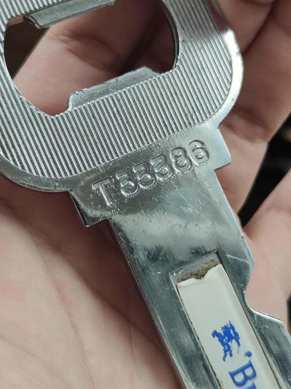 เปิดขวด Burberrys ทรงกุญแจ  รูปที่ 10