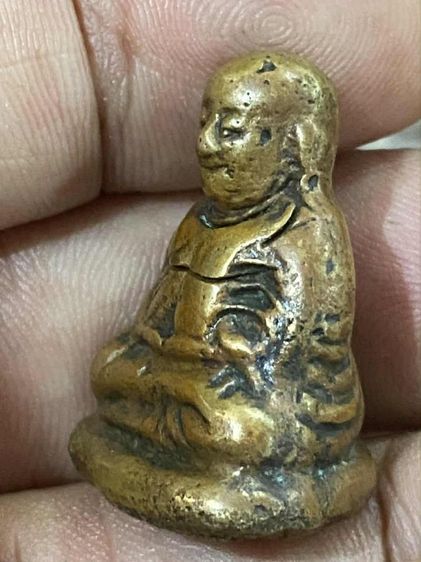 รูปหล่อหลวงพ่อเงินพิมพ์ขี้ตาเก่าสวยๆ รูปที่ 3