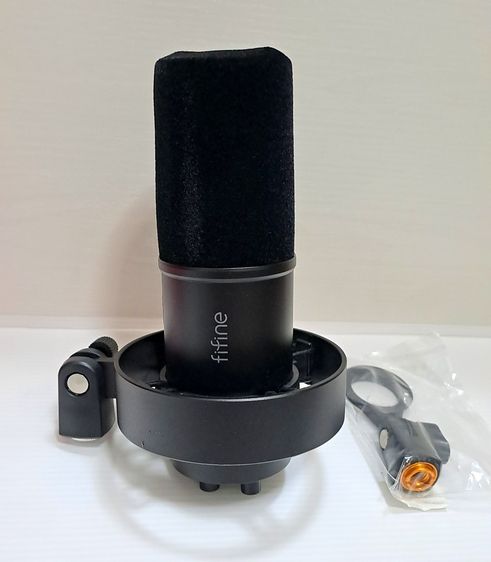 ไมโครโฟน ไลฟ์สด FIFINE K688 เสียงดีขั้นเทพหาข้อมูลได้ เชื่อมต่อ USB หรือ XLR (ประเภทไดนามิก ทำให้เสียงรบกวนน้อย) ซื้อมาเก็บอย่างดีไม่ได้ใช้ รูปที่ 7