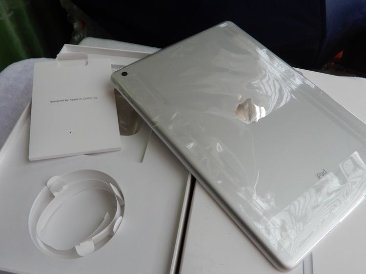 ขาย iPadGen6 128GB Wi-Fi เครื่องศูนย์ไทยสวยมาก (เจ้าของขายเองใช้มือเดียว) รูปที่ 16