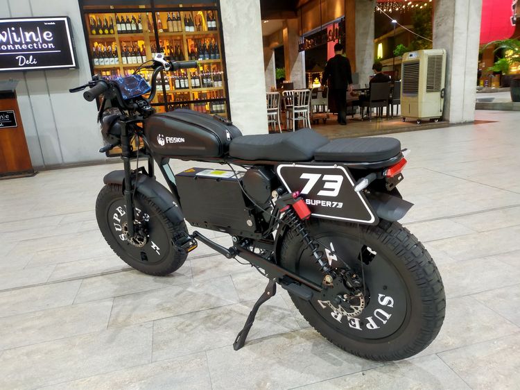 จักรยานไฟฟ้า ล้อโต 20 นิ้ว SUPER 73 แรงๆ ทรงคลาสสิคไทรอัมพ์   	ดีไซน์สวย โดดเด่น ดูคลาสสิค คล้ายไทรอัมพ์ 	โครงสร้างเหล็ก แข็งแรง แน่นหนา  รูปที่ 2