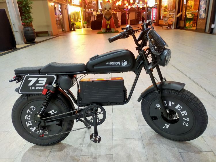 จักรยานไฟฟ้า ล้อโต 20 นิ้ว SUPER 73 แรงๆ ทรงคลาสสิคไทรอัมพ์   	ดีไซน์สวย โดดเด่น ดูคลาสสิค คล้ายไทรอัมพ์ 	โครงสร้างเหล็ก แข็งแรง แน่นหนา  รูปที่ 3