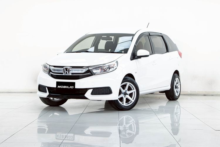 รถ Honda Mobilio 1.5 S สี ขาว