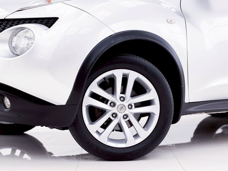 Nissan Juke 2014 1.6 V Utility-car เบนซิน LPG เกียร์อัตโนมัติ เทา รูปที่ 4