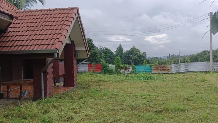 ไม่มี บ้านเดี่ยว พร้อมที่ดินติดถนนคอนกรีต รูปที่ 2