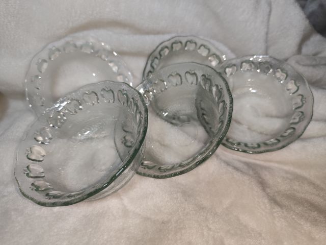 ถ้วยจานแก้วลายแอปเปิ้ล