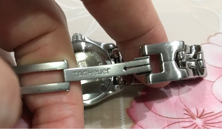 ลดราคา Tag Heuer ของแท้ สตรี ขนาด 27มิล เครื่องquartz สภาพดีมาก รูปที่ 14