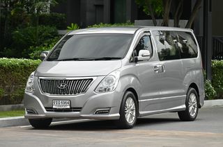 54,451 km Hyundai Grand Starex 2.5 PREMIUM ป้ายดำ VIP 7 ที่นั่ง รถมือเดียวใช้งานน้อยมากสภาพดีเยี่ยม