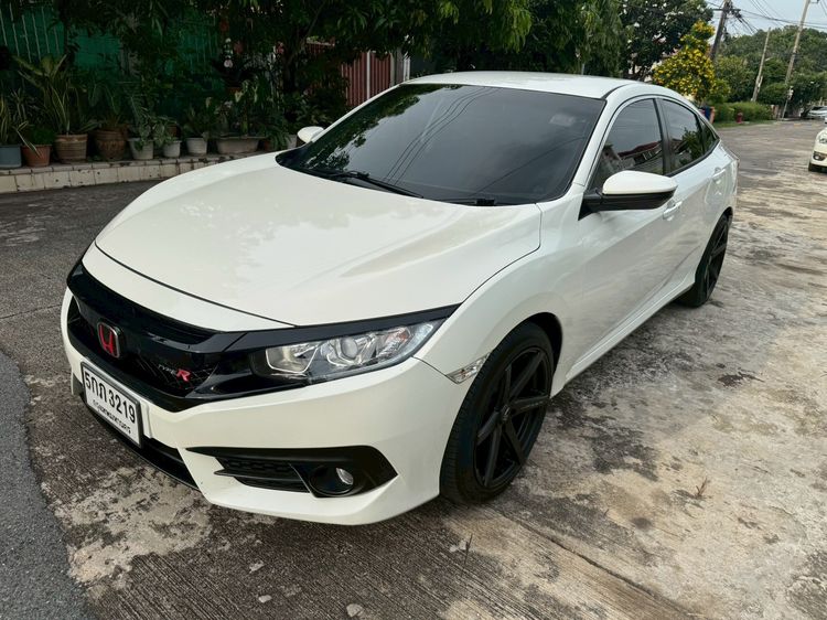 รถ Honda Civic 1.8 E i-VTEC สี ขาว