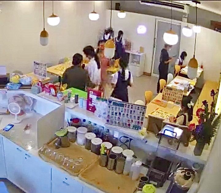 เซ้ง ร้านกูโรตีชาชัก เวิลด์มาร์เก็ต ทวีวัฒนา  รูปที่ 3