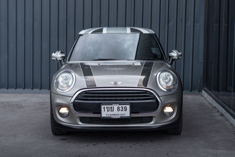 Mini COOPER 5 DOOR HATCH 2018 1.5 Utility-car เบนซิน ไม่ติดแก๊ส เกียร์อัตโนมัติ เทา รูปที่ 3