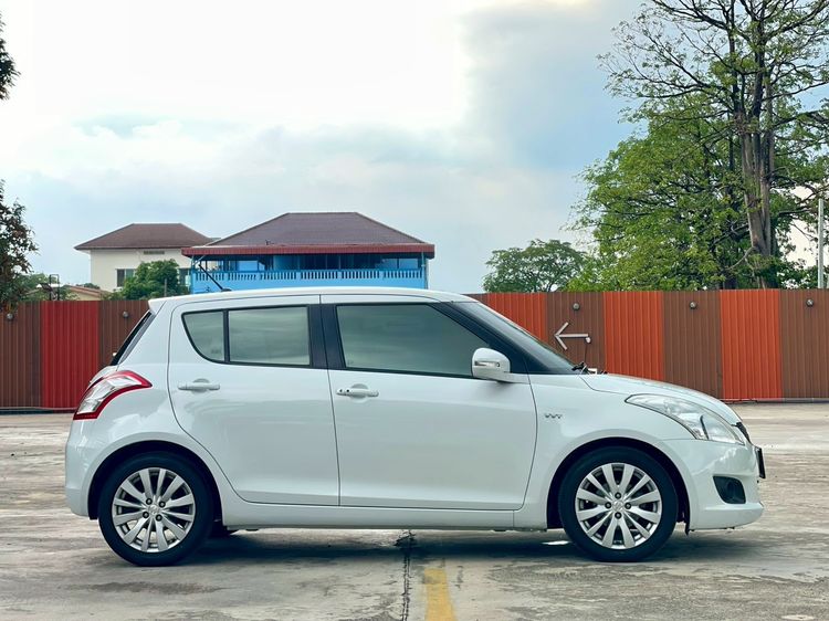 Suzuki Swift 2013 1.25 GLX Sedan เบนซิน ไม่ติดแก๊ส เกียร์อัตโนมัติ ขาว รูปที่ 4