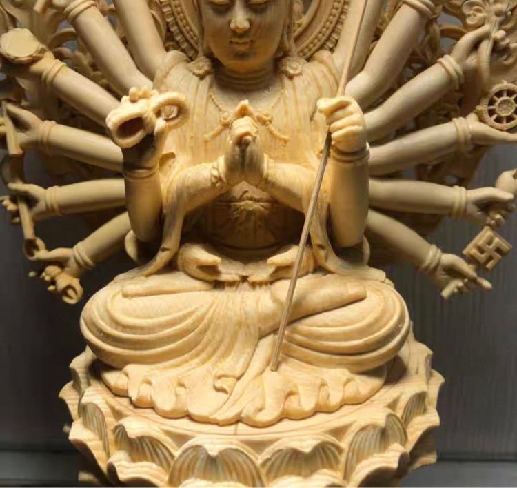 🕉️เจ้าแม่กวนอิมปางพันกร (แกะสลักไม้) รูปที่ 8