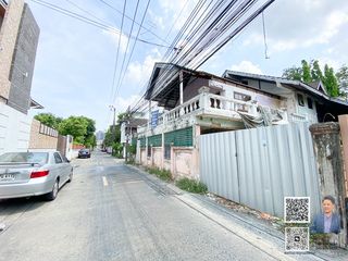 ขายที่ดินพร้อมบ้าน 198 ตร.ว. สุขุมวิท 71 วาละ 185,000 บาท