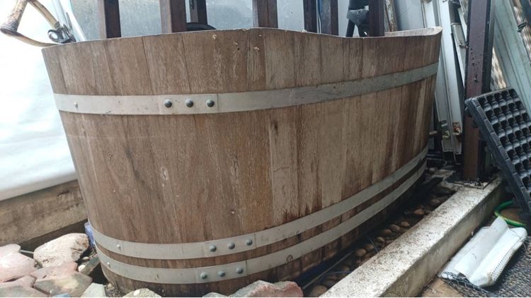 อ่างน้ำไม้สัก 