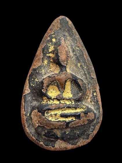 พระพิมพ์กีบบัว เนื้อผงคลุกกรัก หลวงปู่บุญวัดกลางบางแก้ว