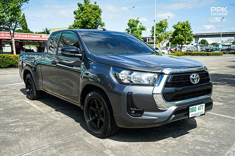 Toyota Hilux Revo 2023 2.4 Z Edition Entry Pickup ดีเซล ไม่ติดแก๊ส เกียร์ธรรมดา ขาว รูปที่ 3