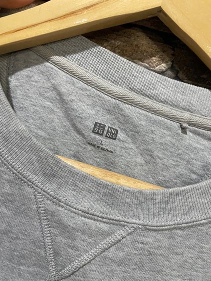 เสืัอ Uniqlo รูปที่ 3