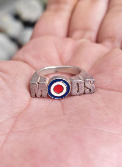 แหวนเงินแท้ Mod งานนอกงานเก่า แนวใครมาเอาไปครับ สุดแล้วครับวงนี้ แบ่งปันถูกที่สุดครับ