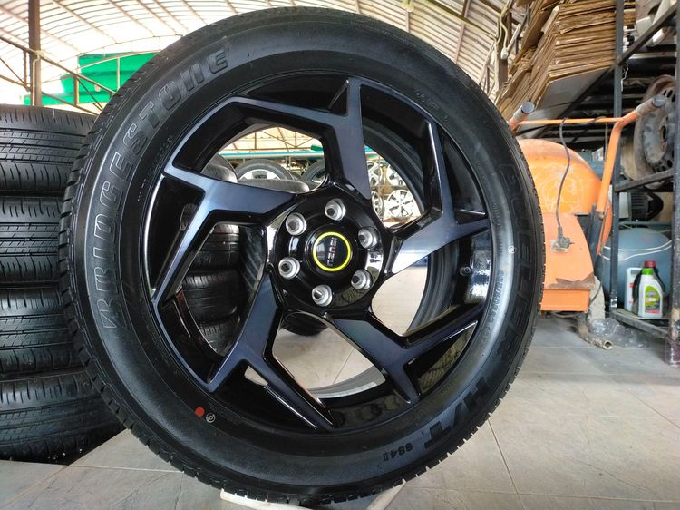 แม็กอีซูซุสีเดิม น้องๆป้ายแดง ขอบ20 พร้อมยางบริสโตน 265 50 20 ปี25 ยางสวยทุก เส้นตุ่มหน้ายางยังอยู่ รูปที่ 3