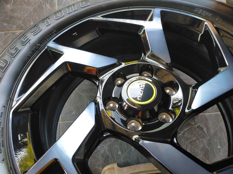 แม็กอีซูซุสีเดิม น้องๆป้ายแดง ขอบ20 พร้อมยางบริสโตน 265 50 20 ปี25 ยางสวยทุก เส้นตุ่มหน้ายางยังอยู่ รูปที่ 5