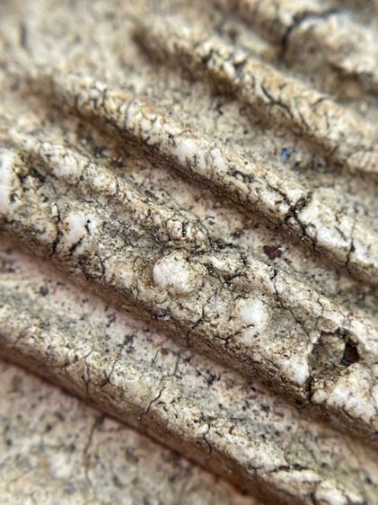 พระสมเด็จวัดระฆังทเจดีย์แหวกม่านไม่ตัดขอบเนื้อหาเก่าสวยเป็นธรรมชาติมีน้อยหายากน่าเก็บสะสม รูปที่ 9