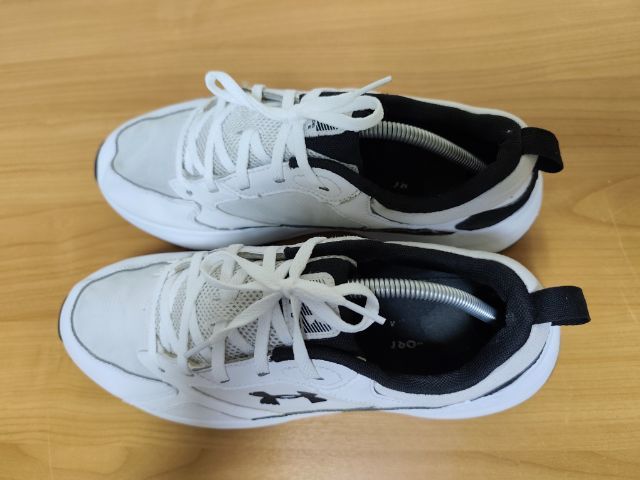 Under Armour 44.5 28.5 แท้ มือสอง รูปที่ 12