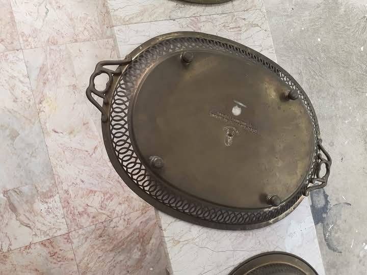 เครื่องทองเหลือง งามลายฉลุ งานข่างยุคเก่า เนื้อทองสวย หนาหนักแน่น แข็งแรง