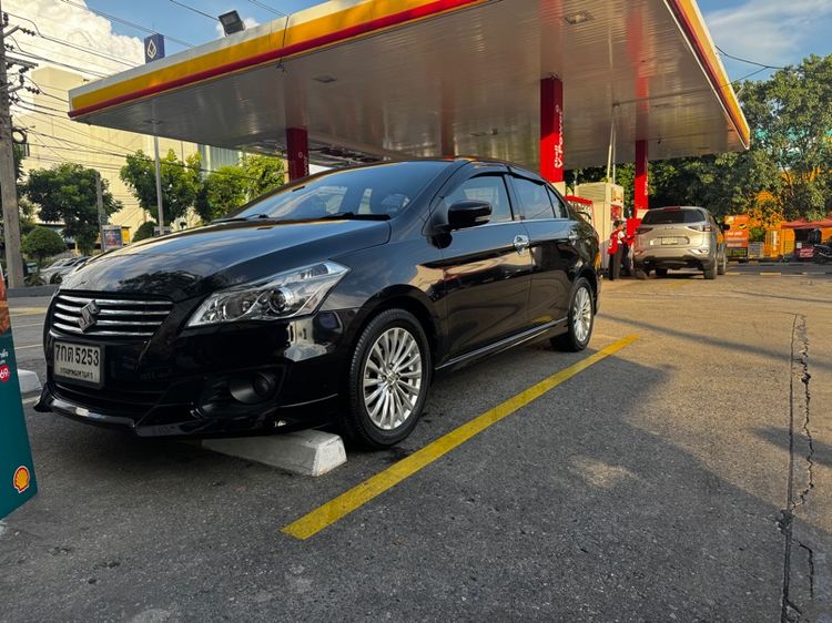 รถ Suzuki Ciaz 1.2 RS สี ดำ
