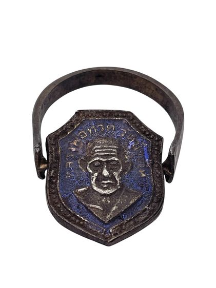 แหวนหน้าโลห์หลังยันต์ ๙ หลวงปู่ทวด เนื้อเงินลงยา  รูปที่ 6