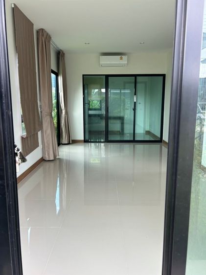 ไม่มี ขายบ้านเดี่ยว 2 ชั้น โครงการ Breeze at Eastern Star Foresto บูรพาพัฒน์–สุขุมวิท ทำเลดี ใกล้นิคมมาบตาพุด เพียง 3.5 ลบ. รูปที่ 2