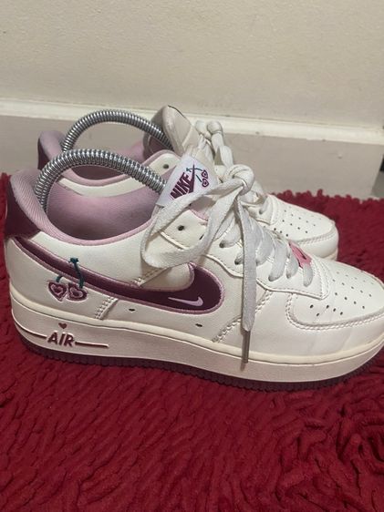 รองเท้าผ้าใบnike airแท้💯ไซค์38