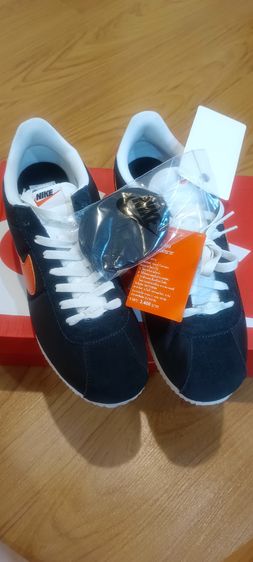 รองเท้า nike cortez