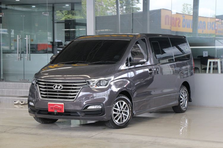 Hyundai H-1  2020 2.5 Elite Utility-car ดีเซล ไม่ติดแก๊ส เกียร์อัตโนมัติ น้ำตาล