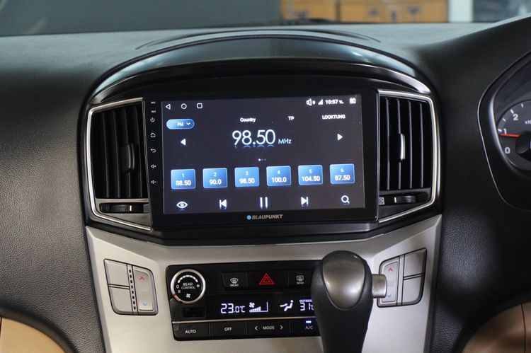 Hyundai H-1  2020 2.5 Elite Utility-car ดีเซล ไม่ติดแก๊ส เกียร์อัตโนมัติ น้ำตาล รูปที่ 4