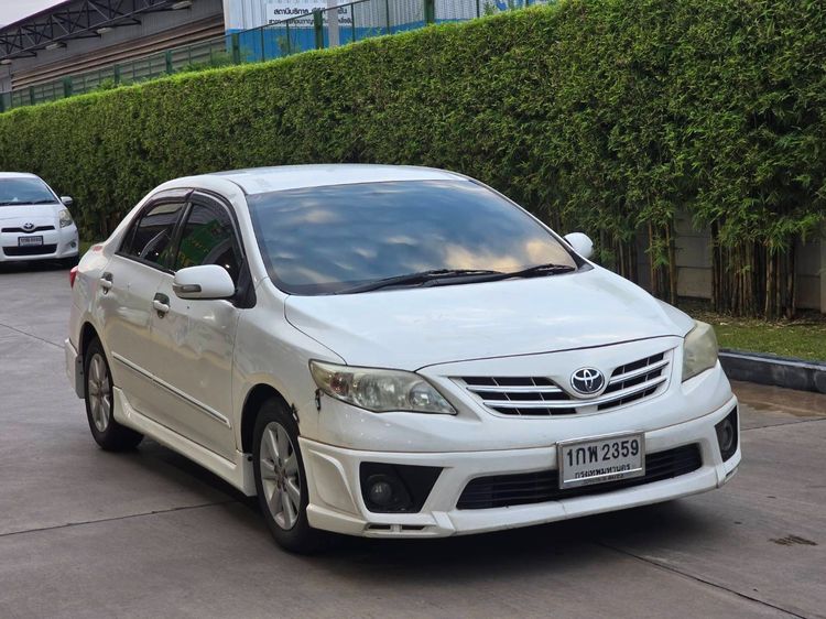 รถ Toyota Altis 1.6 E CNG สี ขาว