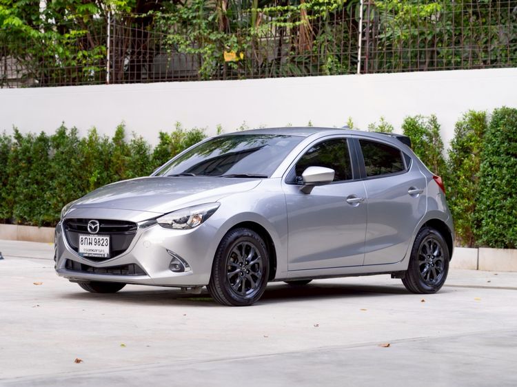 Mazda Mazda 2 2019 1.3 High Connect Sedan เบนซิน ไม่ติดแก๊ส เกียร์อัตโนมัติ บรอนซ์เงิน รูปที่ 3