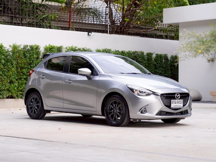 Mazda Mazda 2 2019 1.3 High Connect Sedan เบนซิน ไม่ติดแก๊ส เกียร์อัตโนมัติ บรอนซ์เงิน