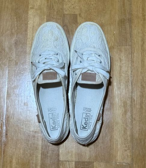 รองเท้าผ้าใบลูกไม้พื้นหนา Keds รูปที่ 3