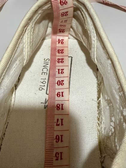 รองเท้าผ้าใบลูกไม้พื้นหนา Keds รูปที่ 17