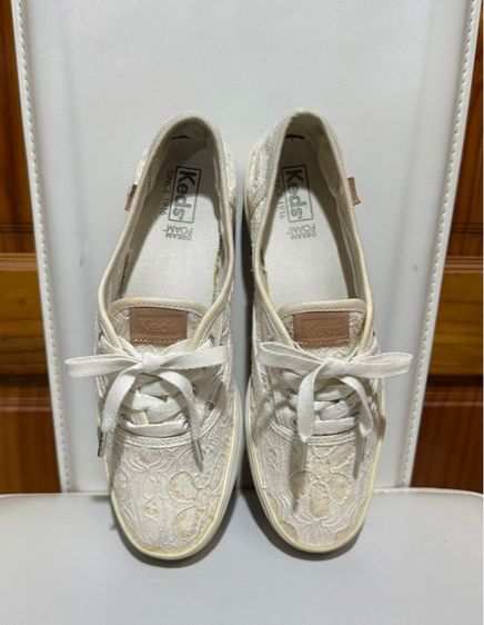 รองเท้าผ้าใบลูกไม้พื้นหนา Keds รูปที่ 15
