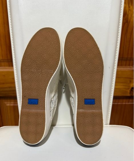 รองเท้าผ้าใบลูกไม้พื้นหนา Keds รูปที่ 6