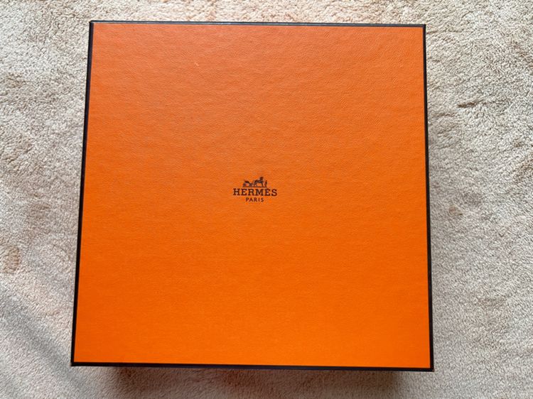 กล่องเข็มขัดพร้อมถุงผ้า2 ใน hermes แท้